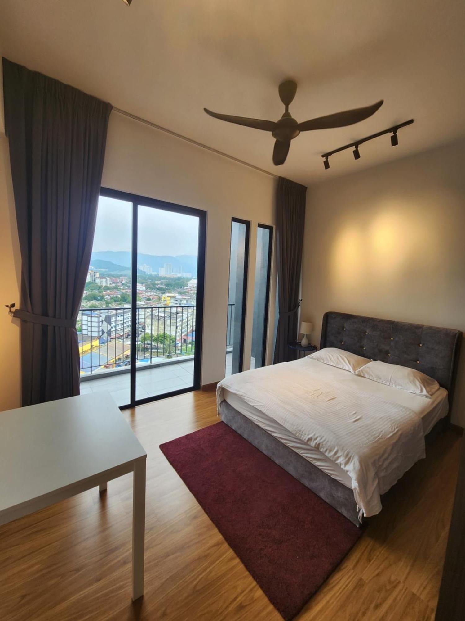 Panoramic Penang Seaview/city View By Beacon Executive *