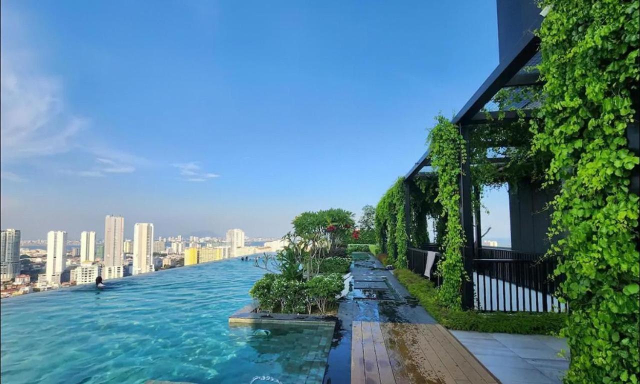 Panoramic Penang Seaview/city View By Beacon Executive *