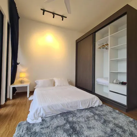 Beacon Executive Premium Suite George Town Exterior photo