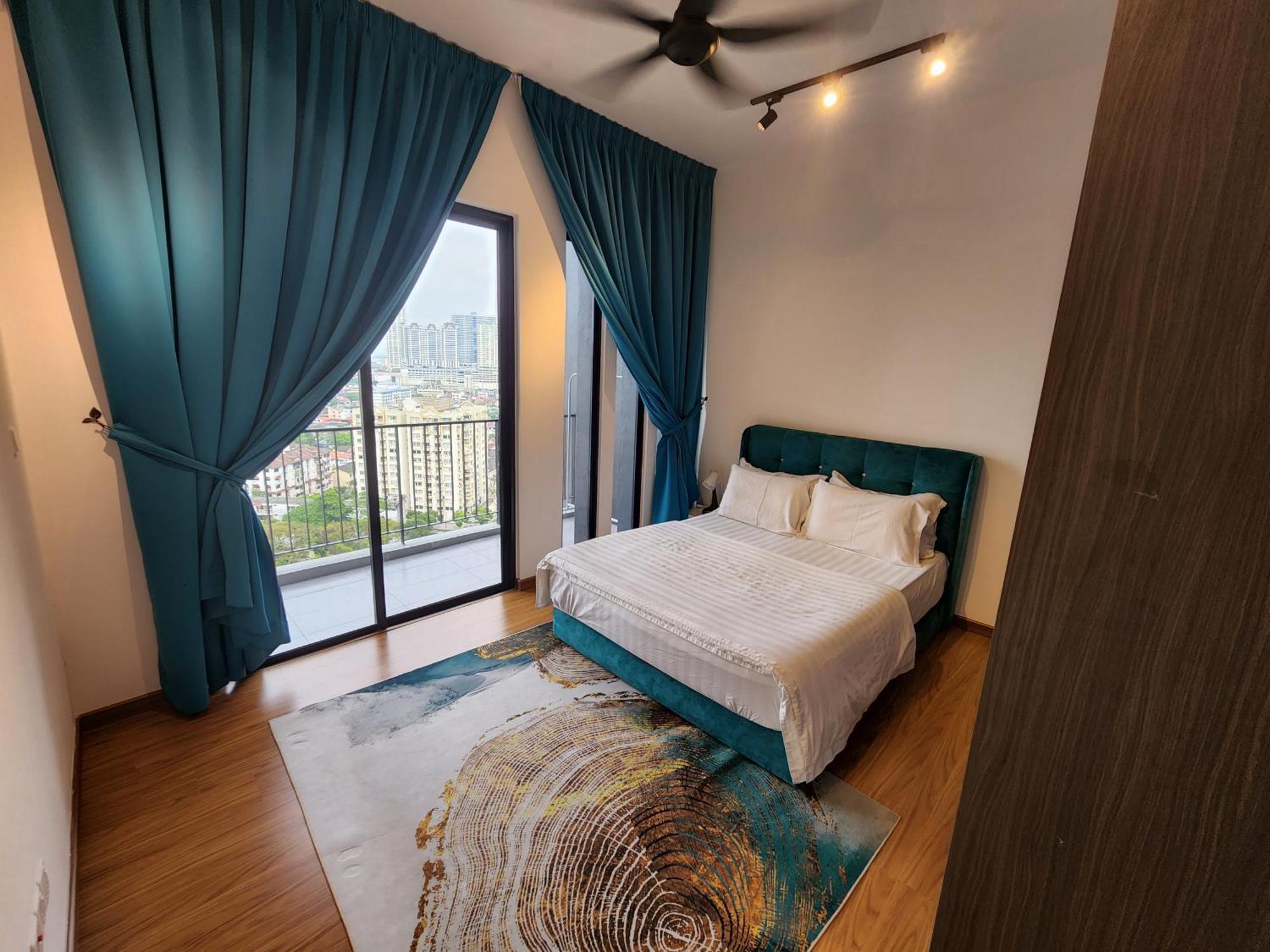 Apartment Beacon Executive Premium George Town